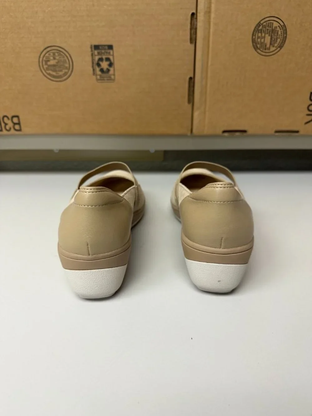 Vionic Judie wedge - tan - size 7.5 wide